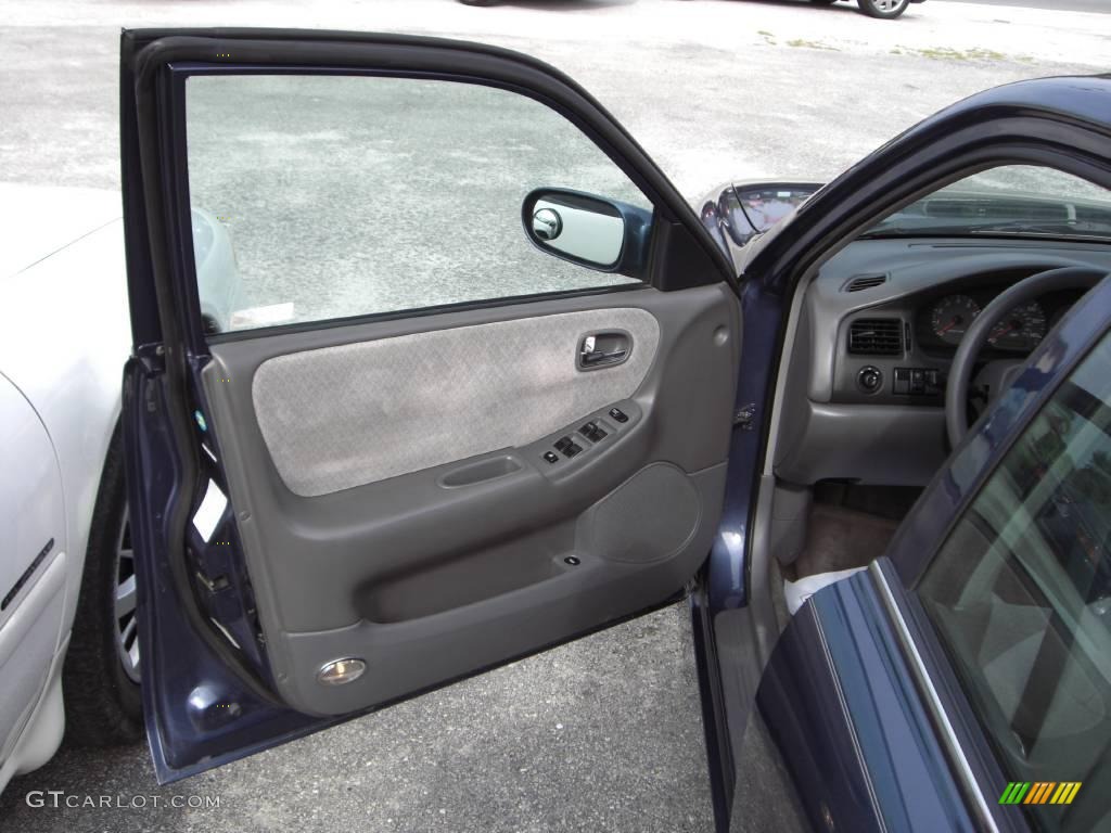 2002 626 LX - Galaxy Blue / Gray photo #7