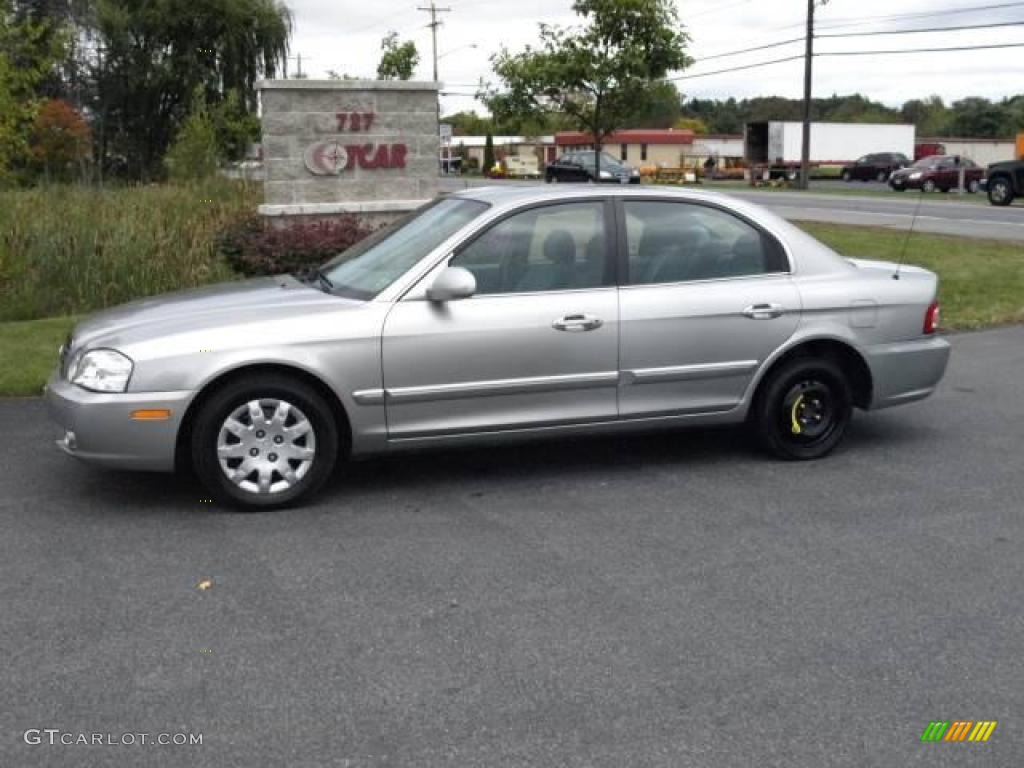 2005 Optima LX - Diamond Silver / Gray photo #1