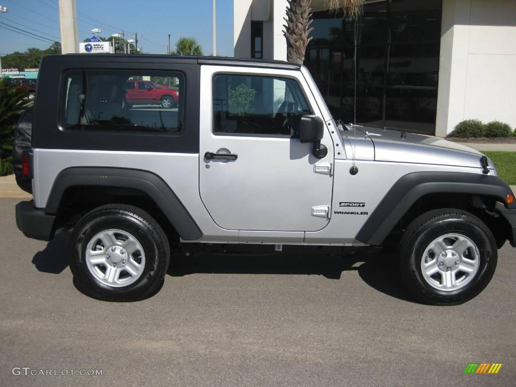 2010 Wrangler Sport 4x4 - Bright Silver Metallic / Dark Slate Gray/Medium Slate Gray photo #4