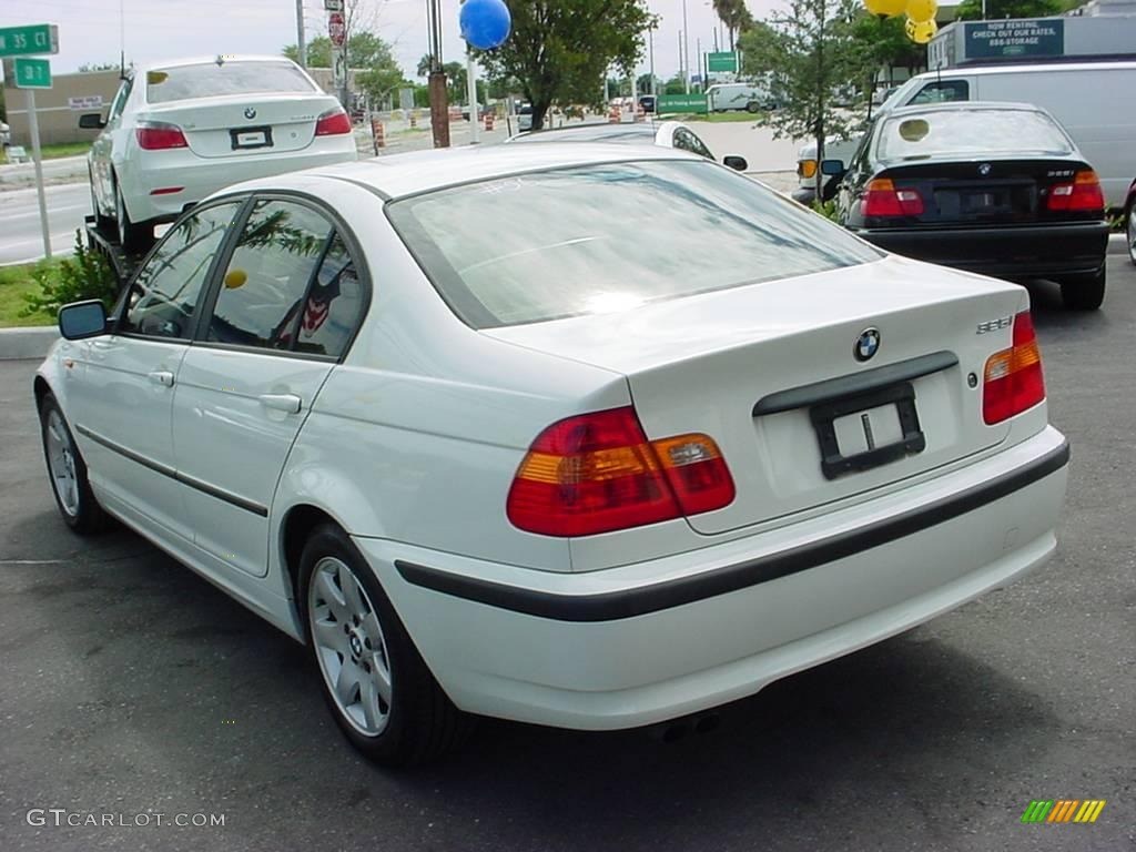 2003 3 Series 325i Sedan - Alpine White / Sand photo #5