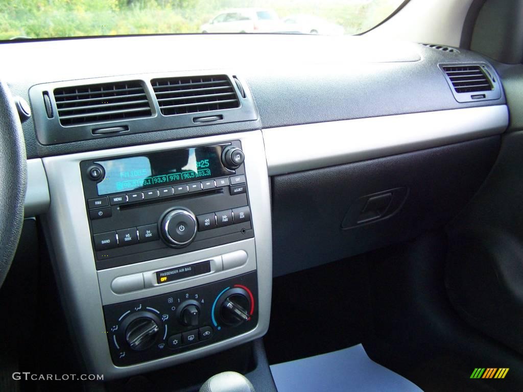 2009 Cobalt LT Sedan - Victory Red / Ebony photo #15