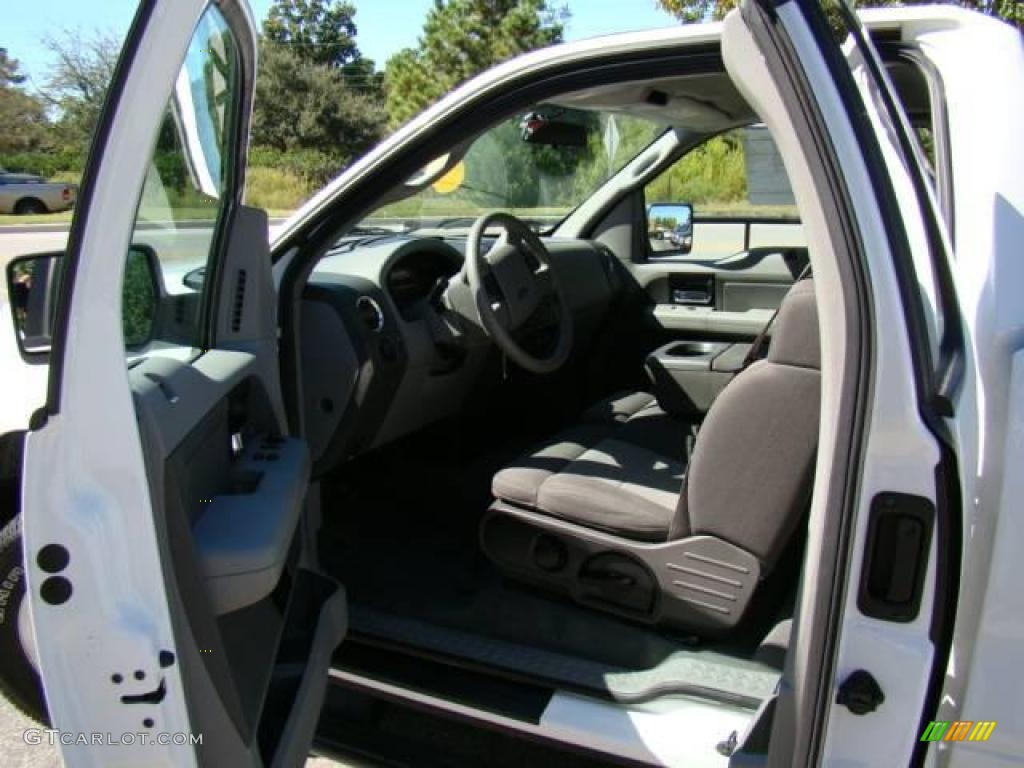 2006 F150 XLT Regular Cab - Oxford White / Medium/Dark Flint photo #10