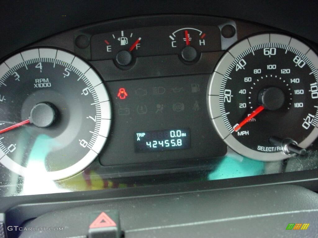 2008 Escape XLT V6 - Black / Charcoal photo #17