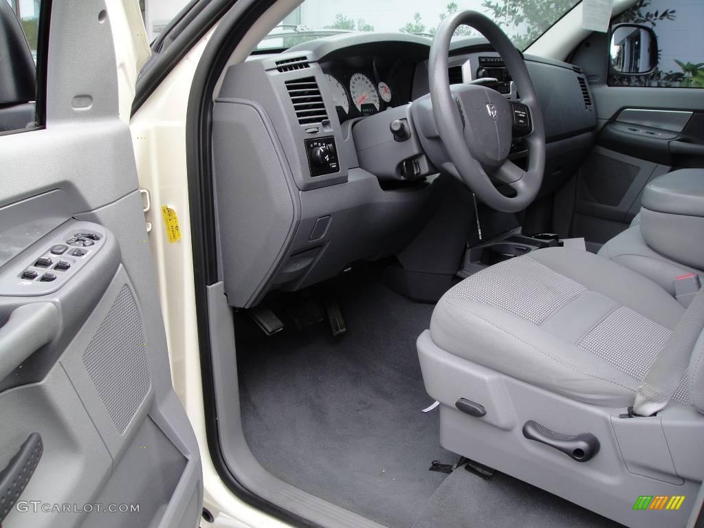 2007 Ram 1500 ST Quad Cab 4x4 - Bright White / Medium Slate Gray photo #10