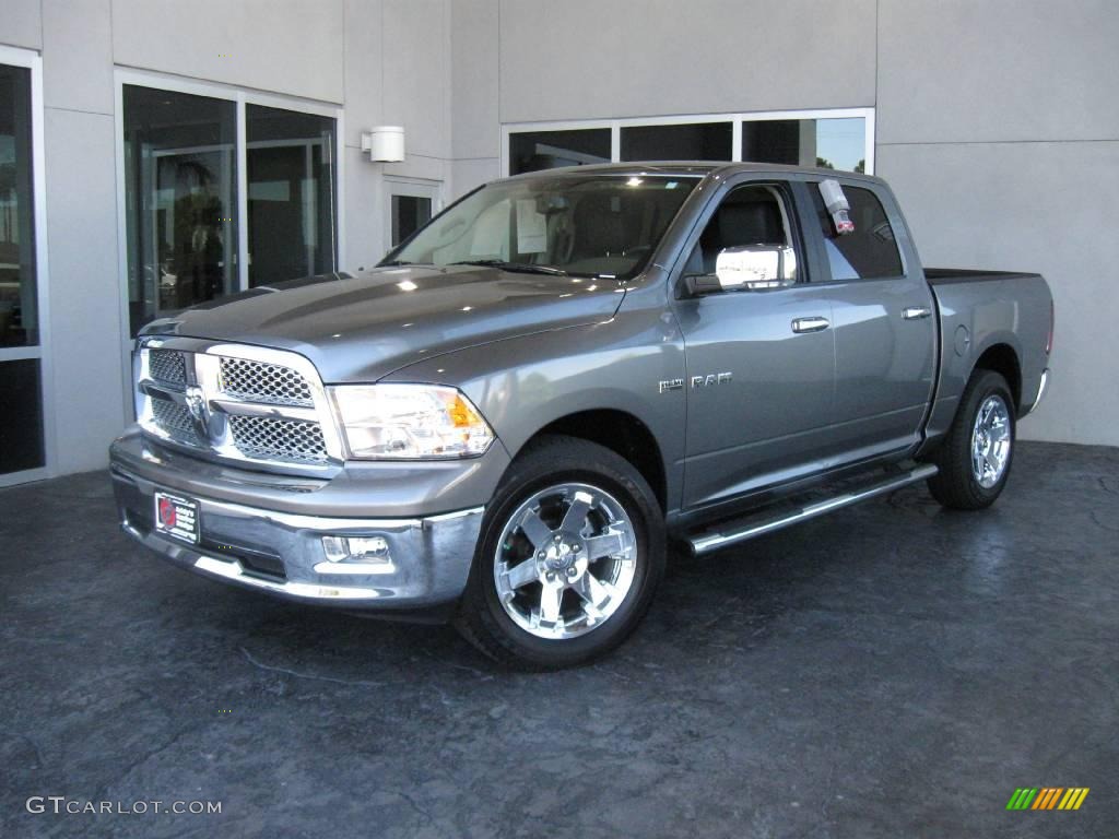 2009 Ram 1500 Laramie Crew Cab - Mineral Gray Metallic / Dark Slate/Medium Graystone photo #1