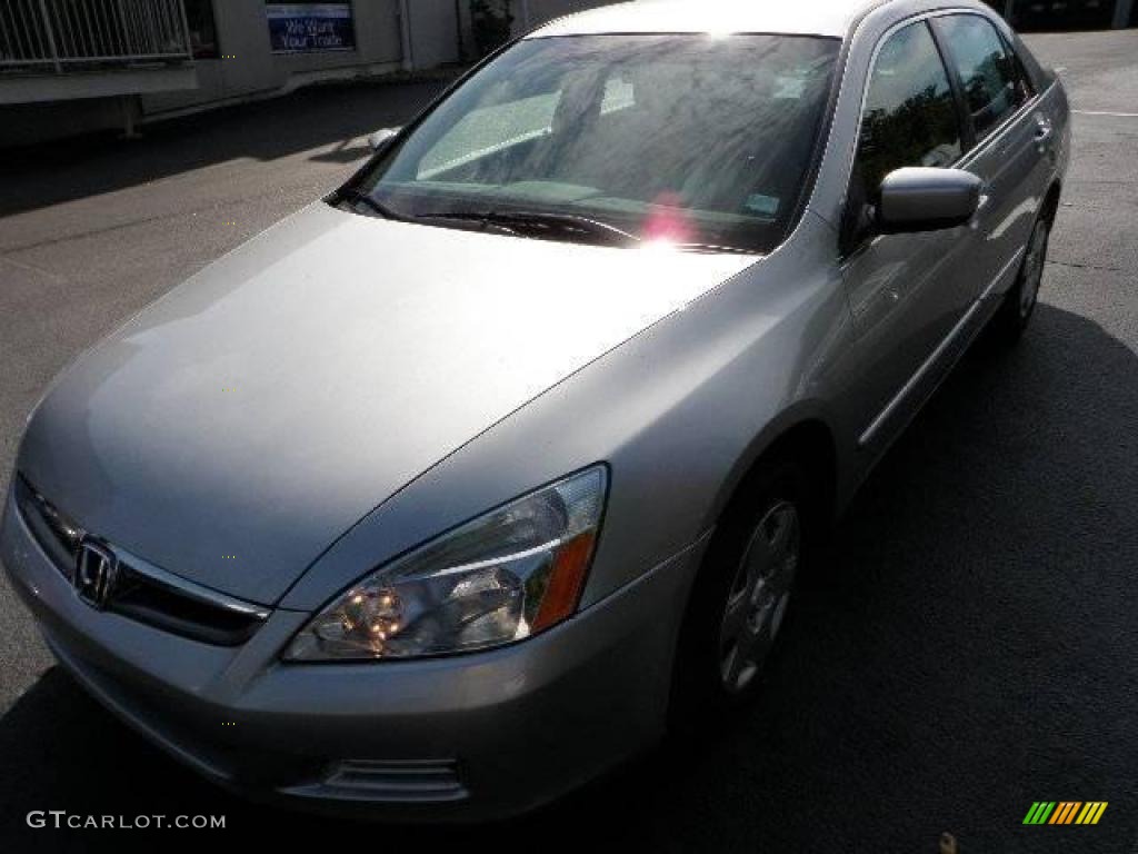 2006 Accord LX Sedan - Alabaster Silver Metallic / Gray photo #10
