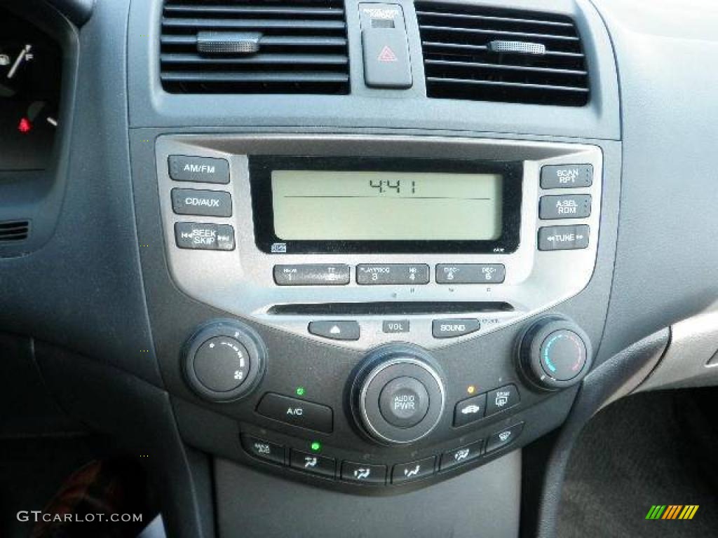 2006 Accord LX Sedan - Alabaster Silver Metallic / Gray photo #15