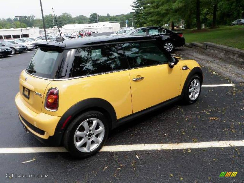 2008 Cooper S Hardtop - Mellow Yellow / Grey/Black photo #3