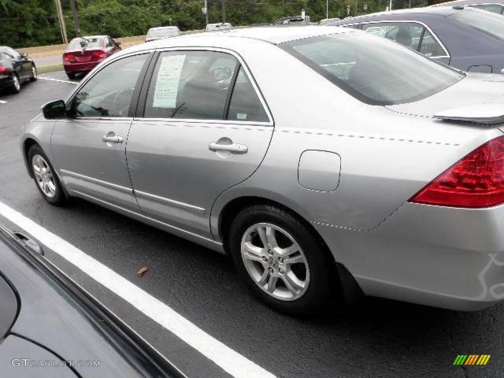 2007 Accord SE Sedan - Alabaster Silver Metallic / Black photo #1
