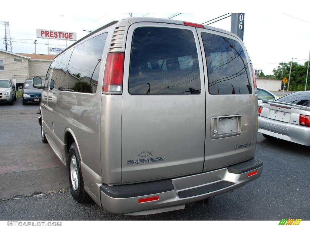 2001 Express 1500 LT Luxury Passenger Van - Light Pewter Metallic / Neutral photo #5