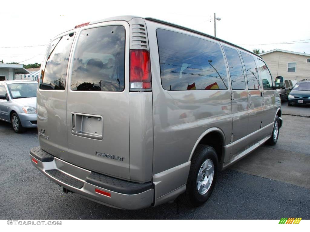 2001 Express 1500 LT Luxury Passenger Van - Light Pewter Metallic / Neutral photo #7