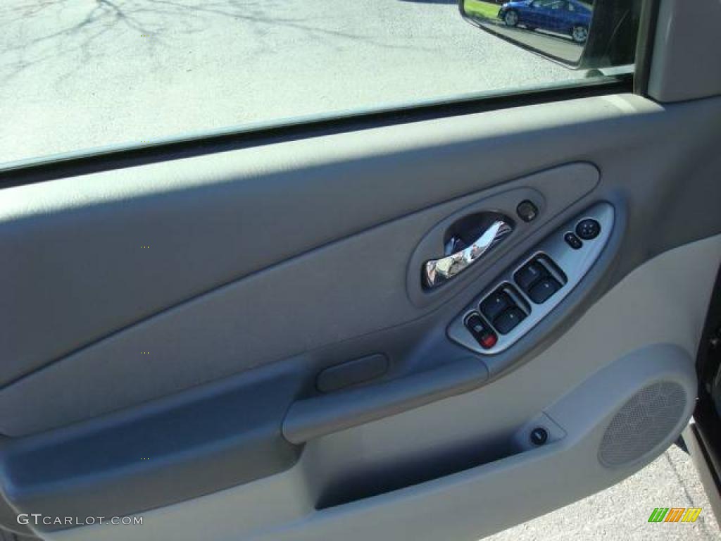 2006 Malibu LS Sedan - Medium Gray Metallic / Titanium Gray photo #11