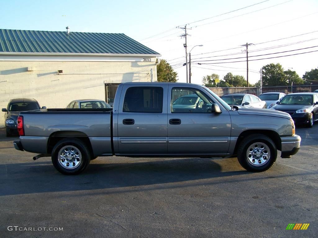 2007 Silverado 1500 Classic LS Crew Cab - Sandstone Metallic / Dark Charcoal photo #3