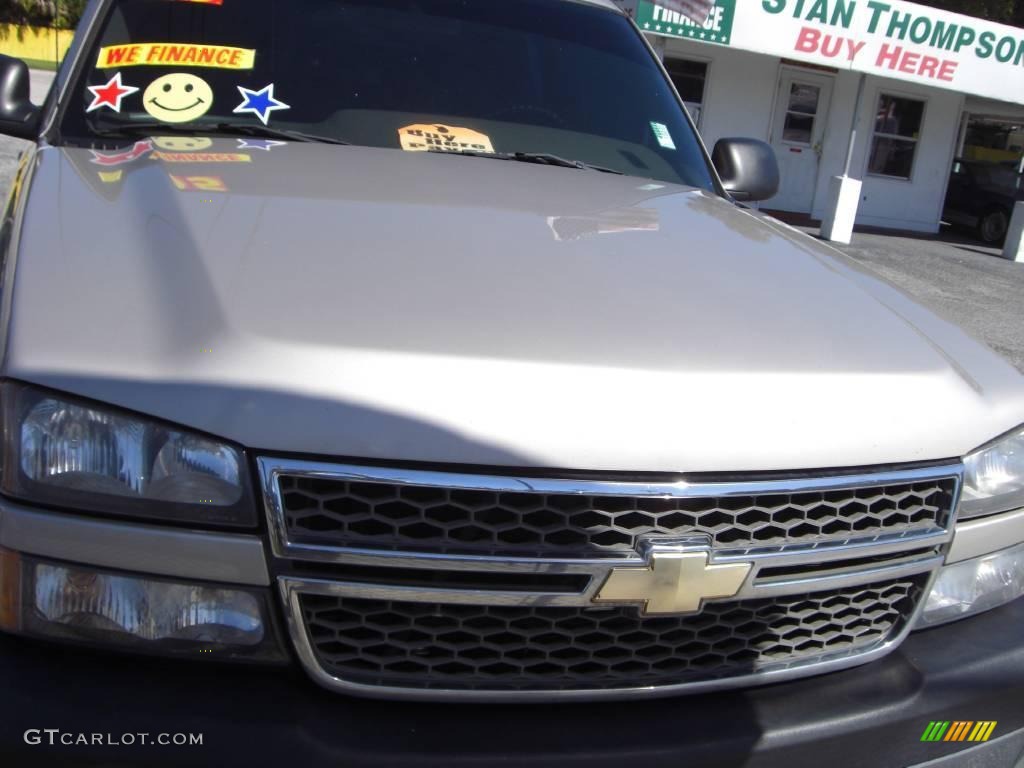 2005 Silverado 2500HD Work Truck Extended Cab - Silver Birch Metallic / Dark Charcoal photo #3