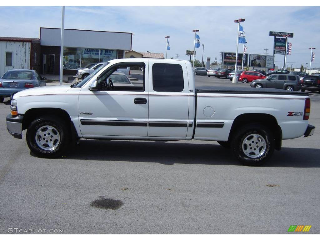 2001 Silverado 1500 LS Extended Cab 4x4 - Summit White / Graphite photo #2