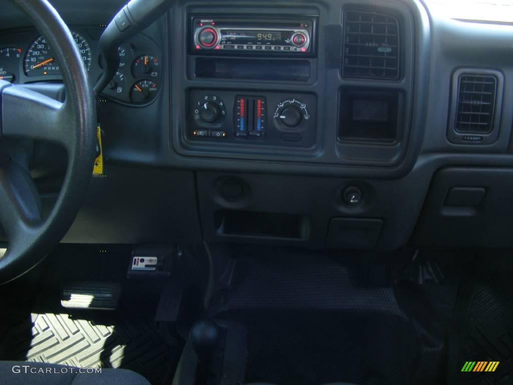 2006 Silverado 2500HD Crew Cab 4x4 - Summit White / Dark Charcoal photo #23