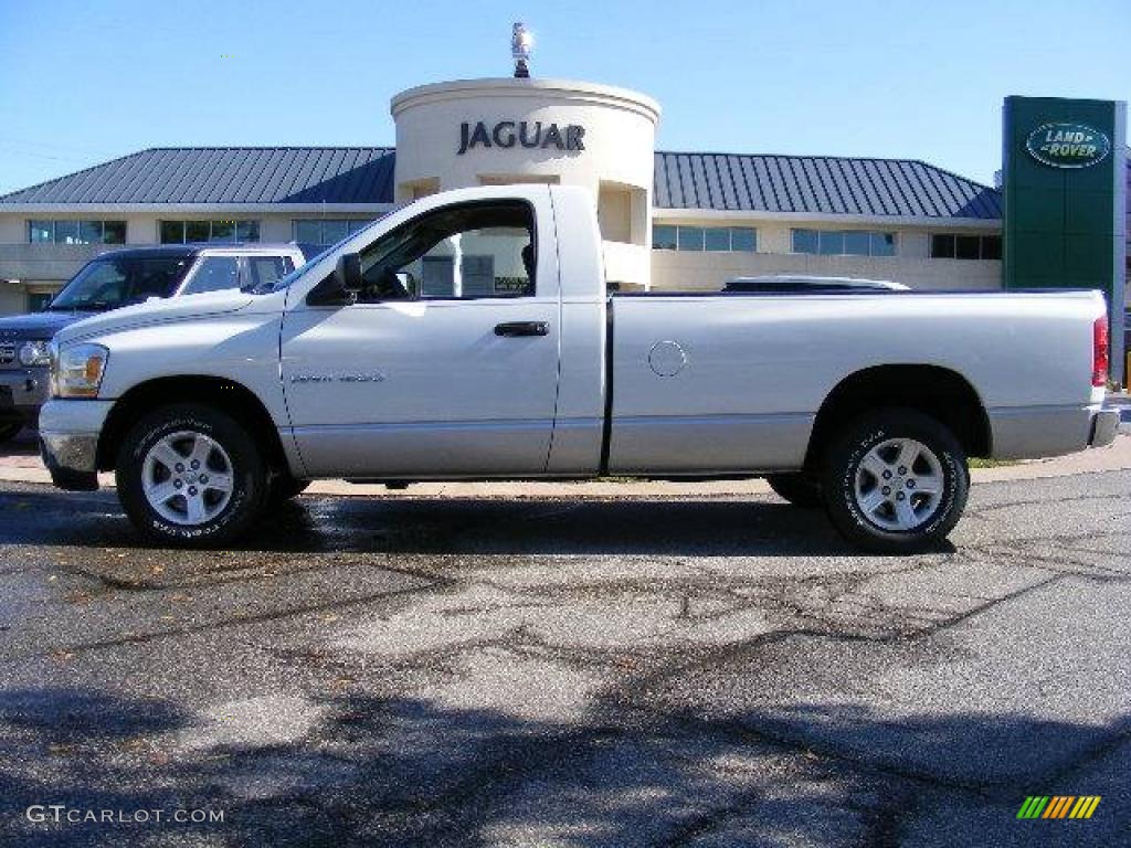 2006 Ram 1500 SLT Regular Cab - Bright White / Medium Slate Gray photo #2