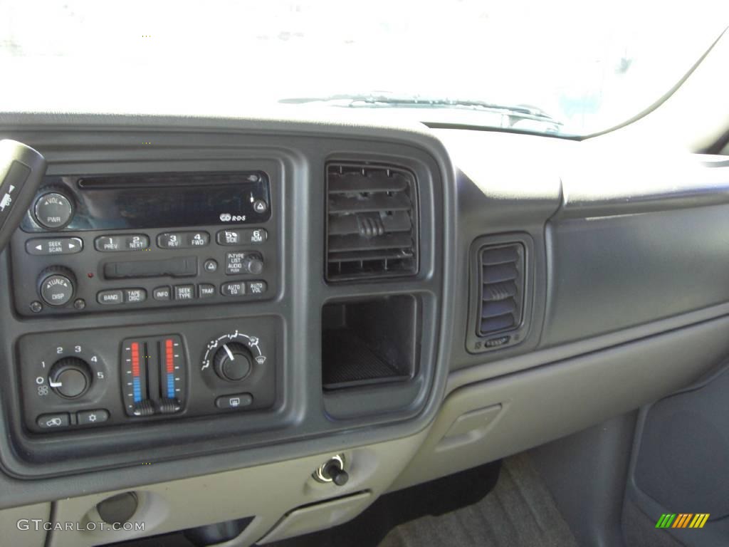 2003 Suburban 1500 LS - Indigo Blue Metallic / Gray/Dark Charcoal photo #14
