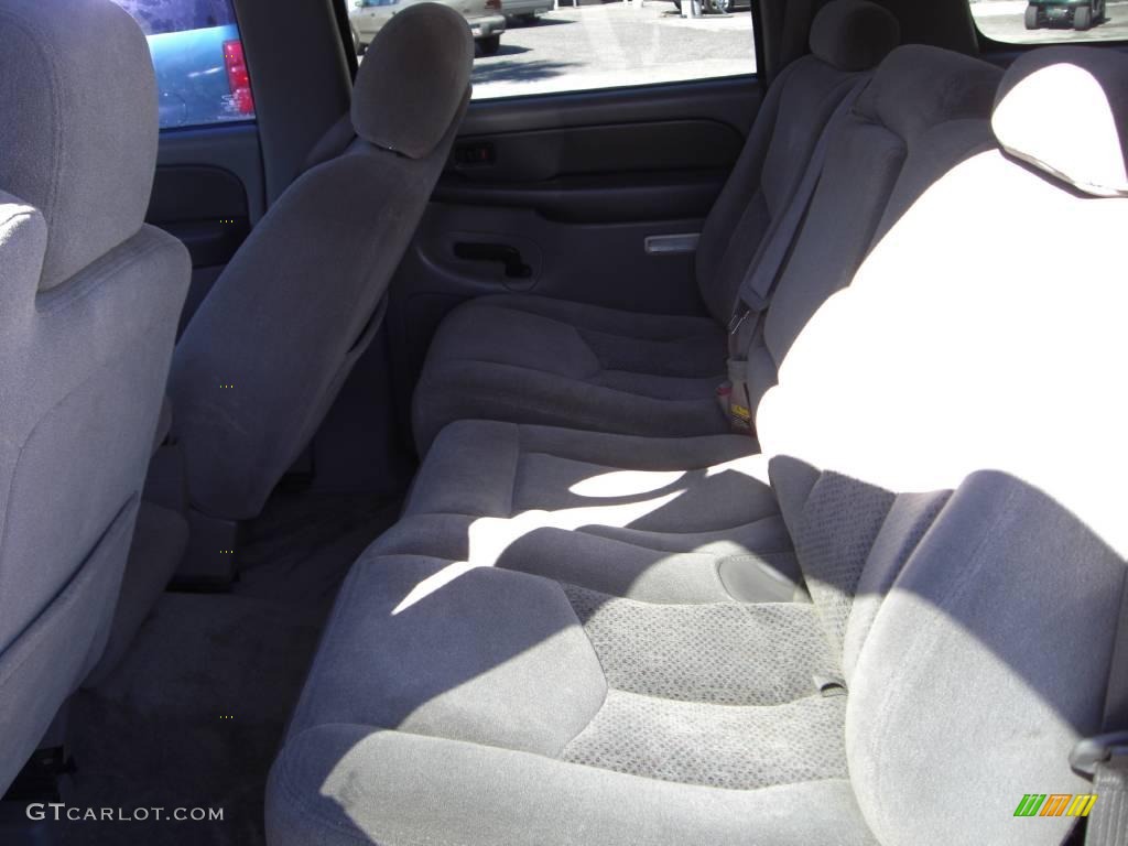 2003 Suburban 1500 LS - Indigo Blue Metallic / Gray/Dark Charcoal photo #17