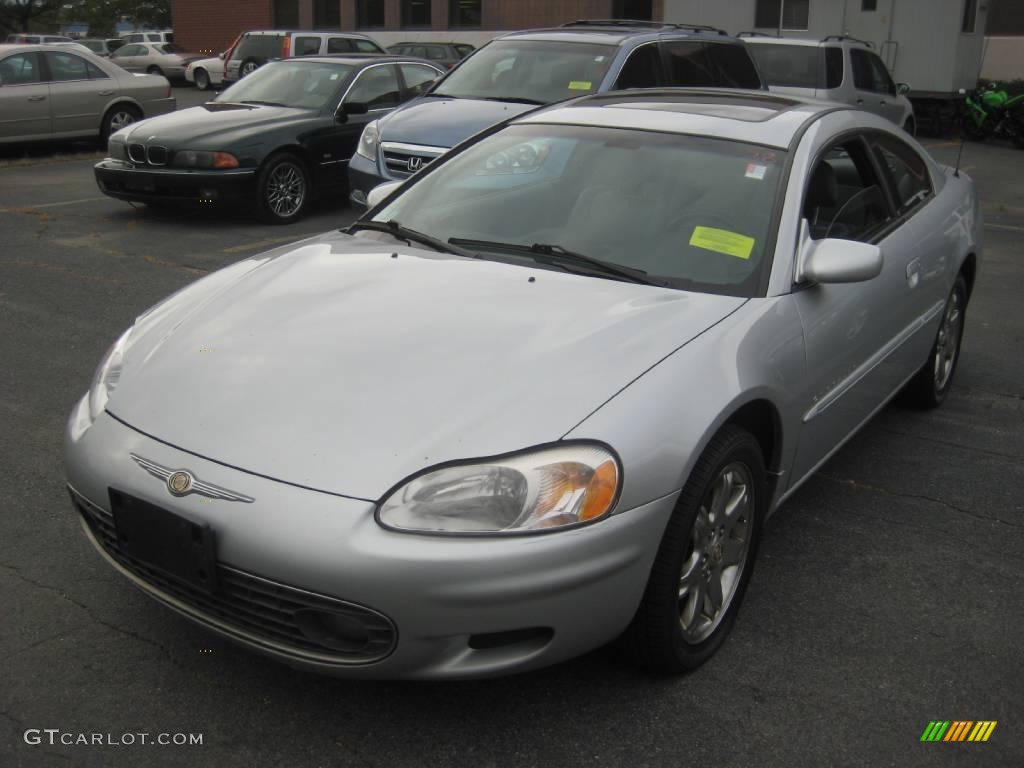 2001 Sebring LXi Coupe - Ice Silver Pearlcoat / Black/Light Gray photo #1