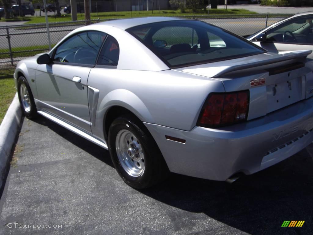 2000 Mustang GT Coupe - Silver Metallic / Medium Graphite photo #5