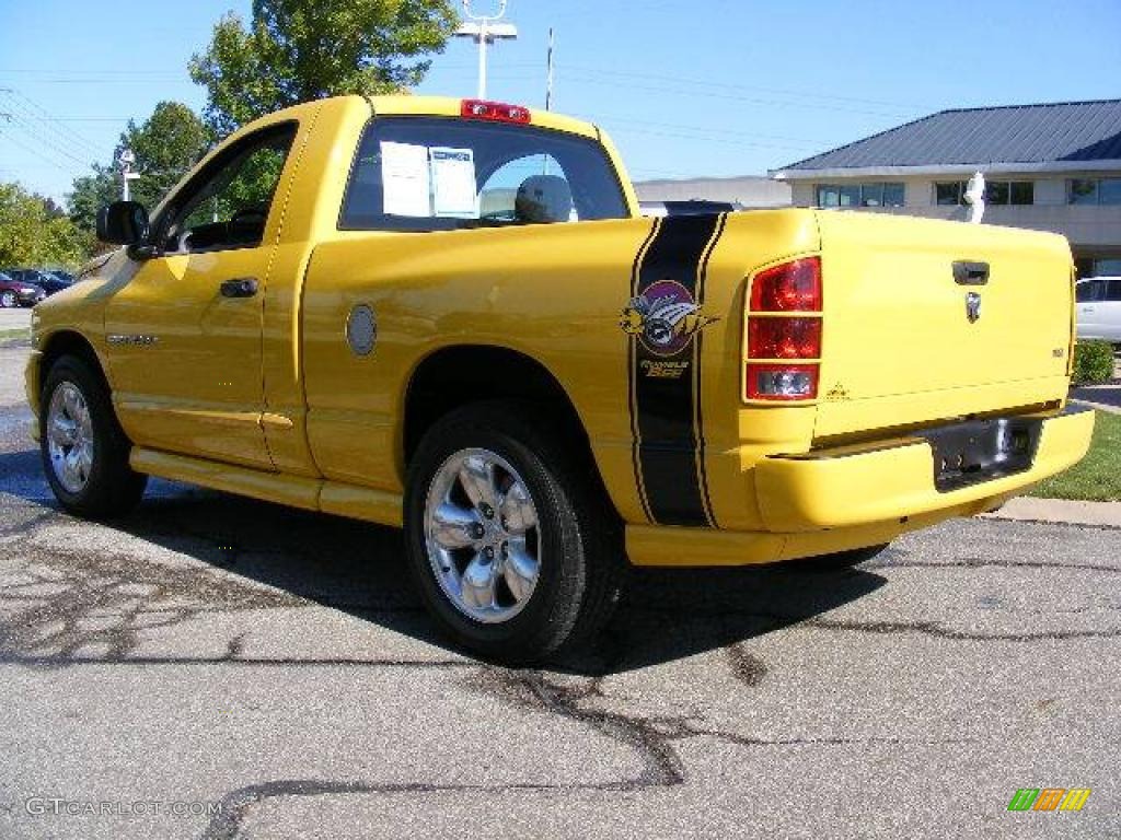 2005 Ram 1500 SLT Rumble Bee Regular Cab - Solar Yellow / Dark Slate Gray photo #3