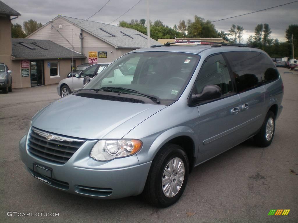 2005 Town & Country LX - Butane Blue Pearl / Medium Slate Gray photo #1