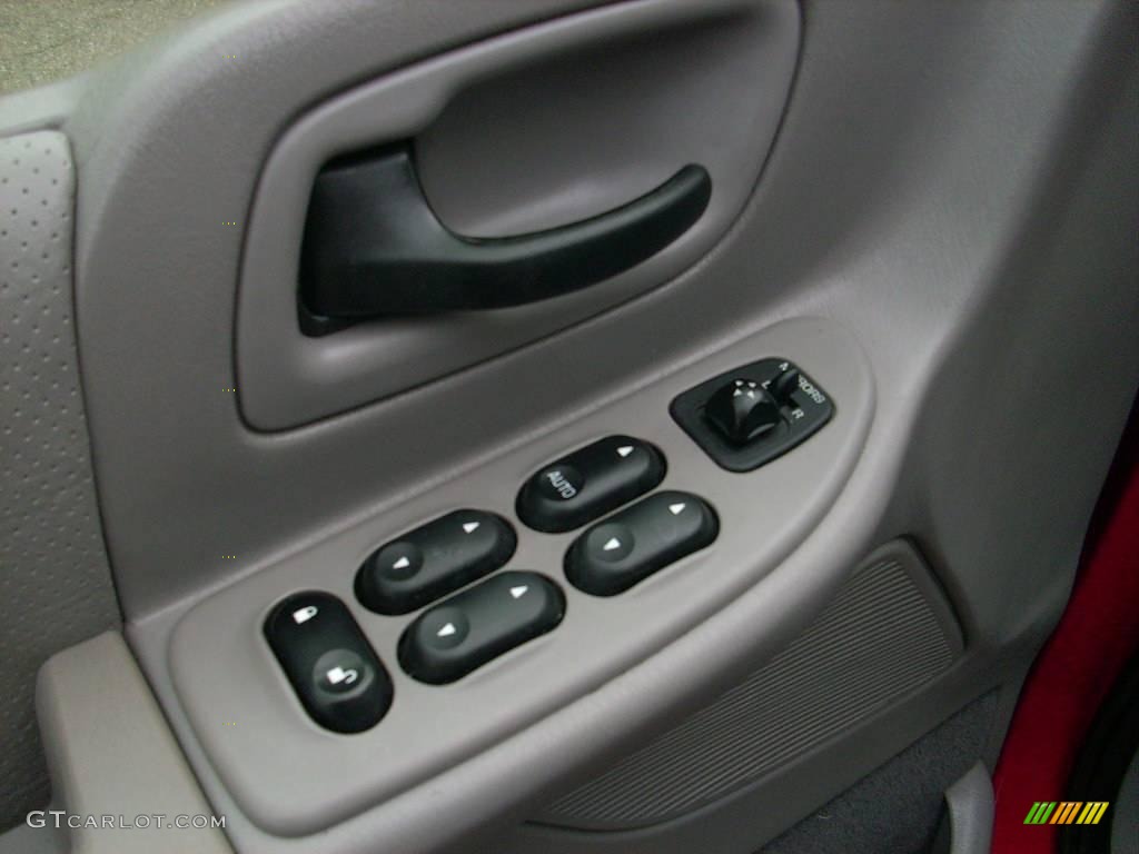 2001 Windstar SE Sport - Bright Red Metallic / Medium Graphite photo #21