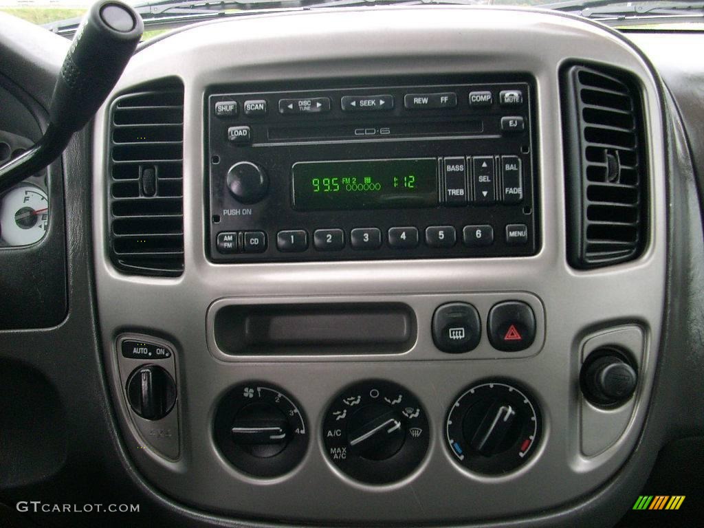 2004 Escape XLT V6 4WD - Dark Shadow Grey Metallic / Medium/Dark Flint photo #22