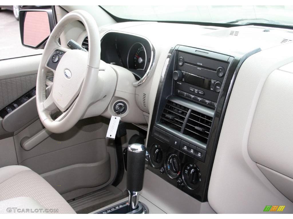 2006 Explorer XLT 4x4 - Silver Birch Metallic / Stone photo #6