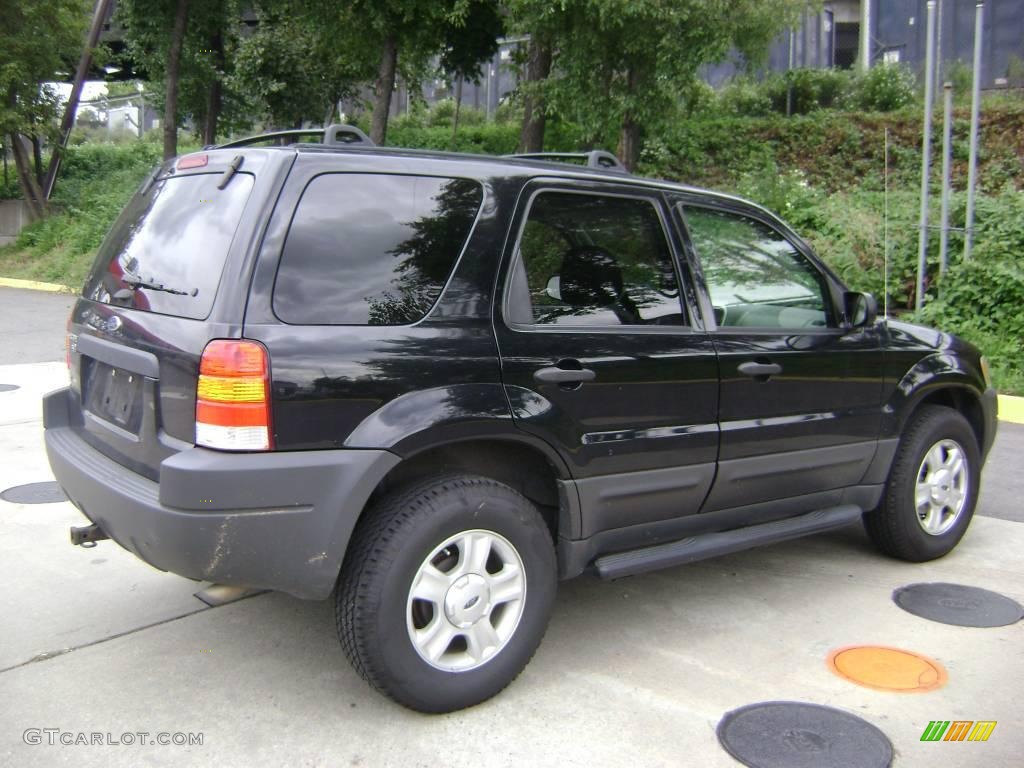 2003 Escape XLT V6 4WD - Black Clearcoat / Medium Dark Flint photo #6
