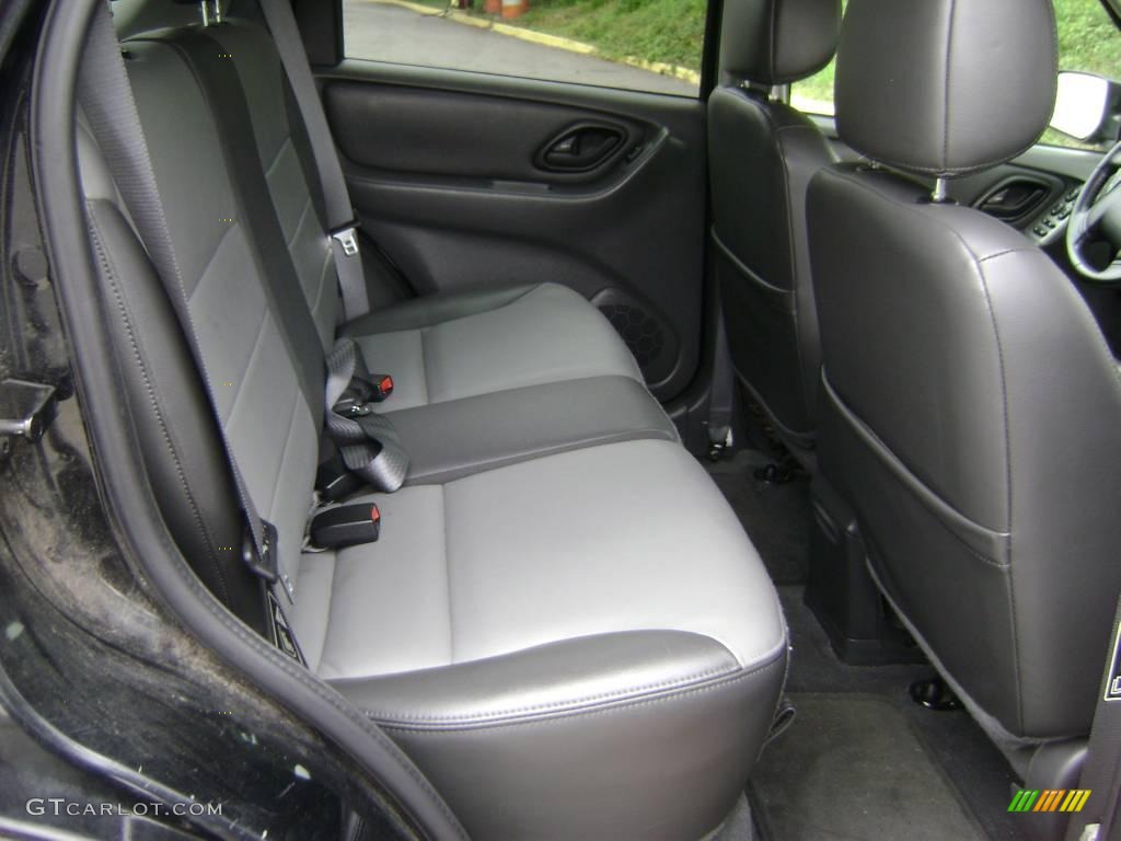 2003 Escape XLT V6 4WD - Black Clearcoat / Medium Dark Flint photo #13