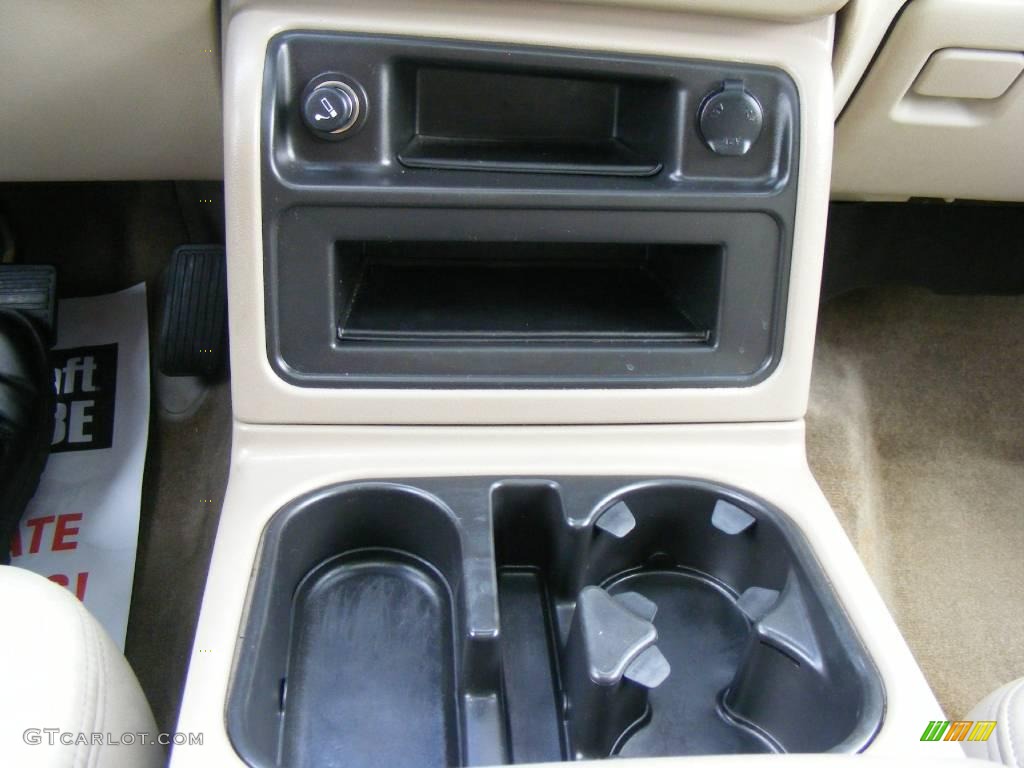 2004 Yukon SLT - Summit White / Neutral/Shale photo #46