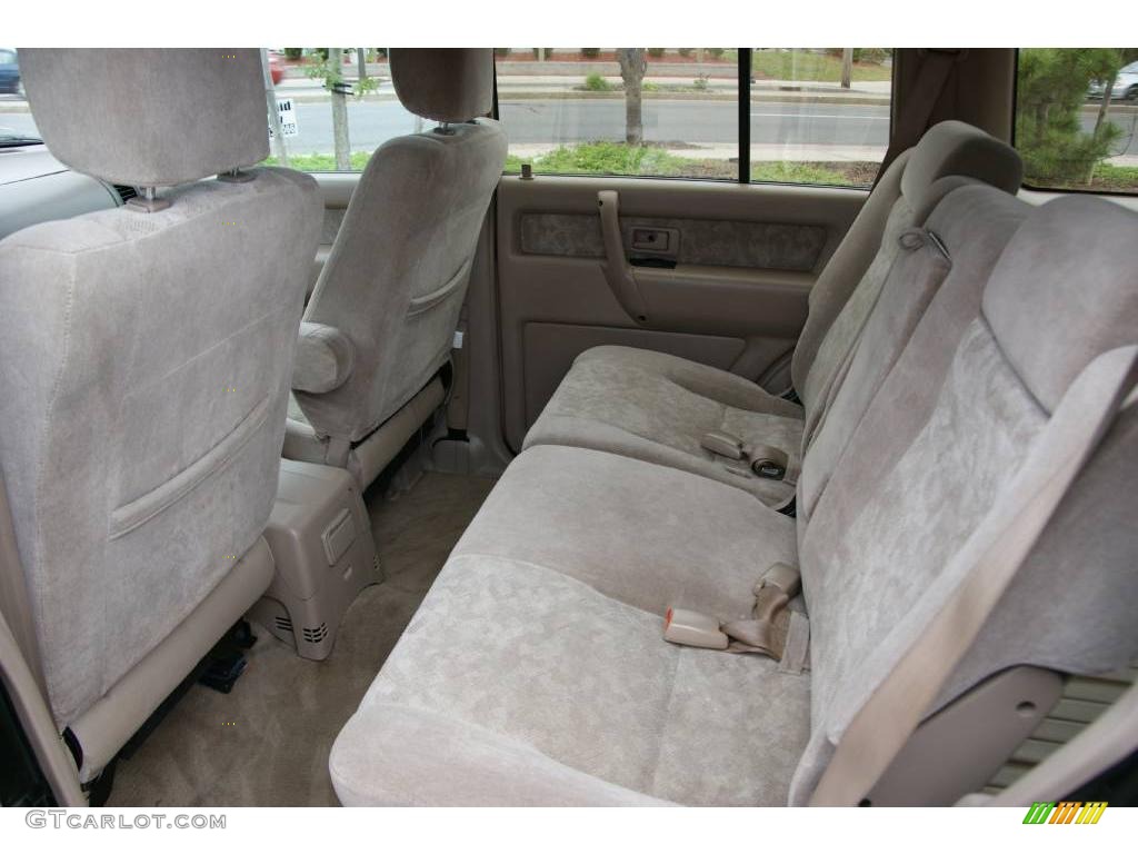 2002 Trooper LS 4x4 - Dragon Green Mica / Beige photo #12