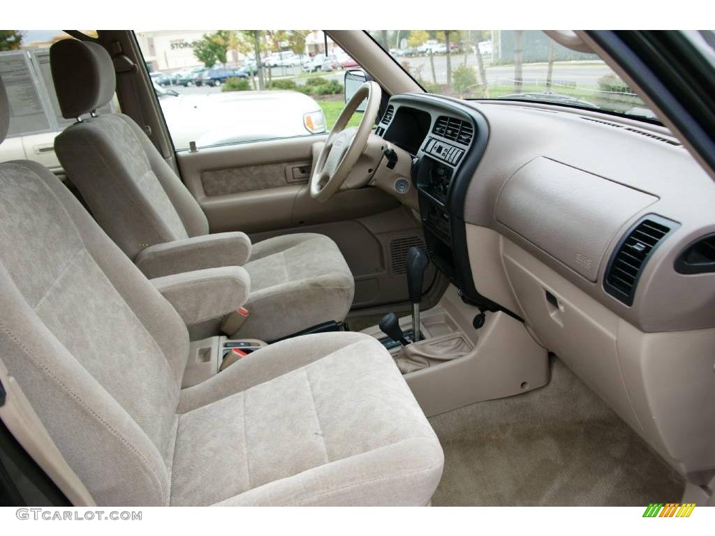 2002 Trooper LS 4x4 - Dragon Green Mica / Beige photo #17