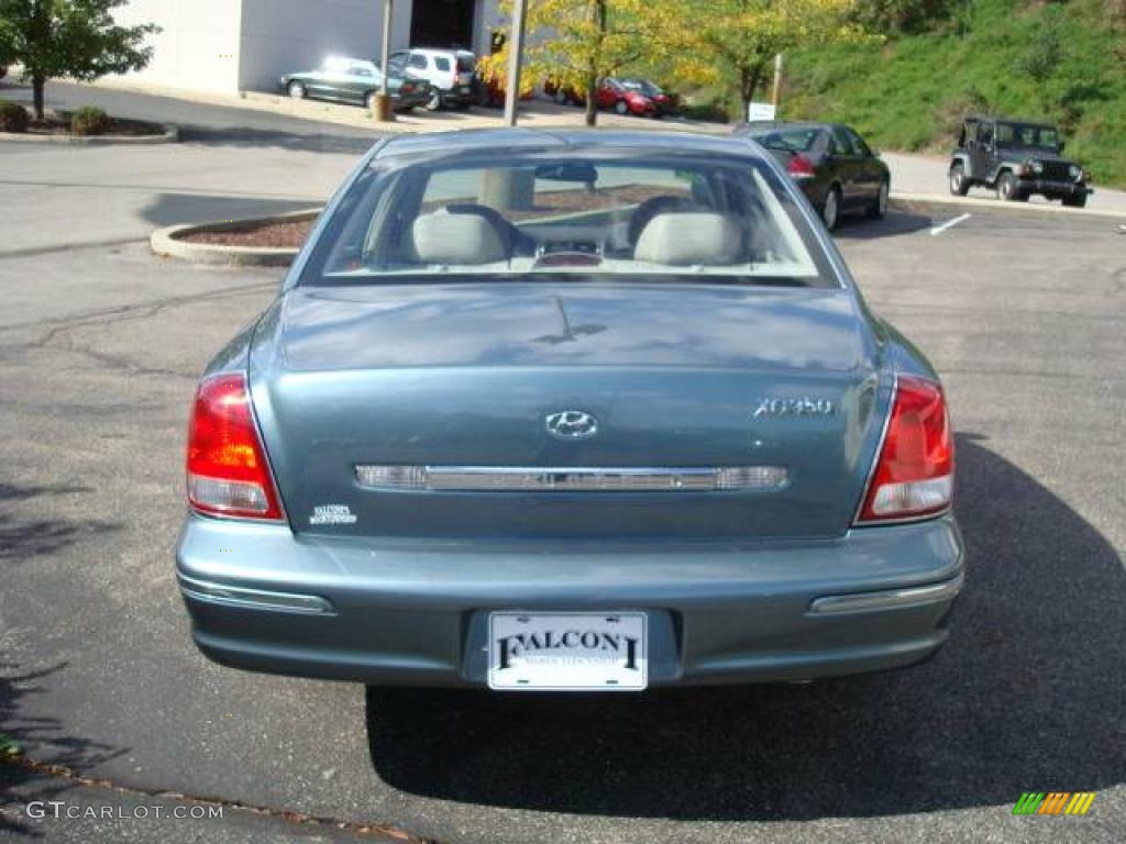 2002 XG350 Sedan - Celadon Green / Beige photo #3