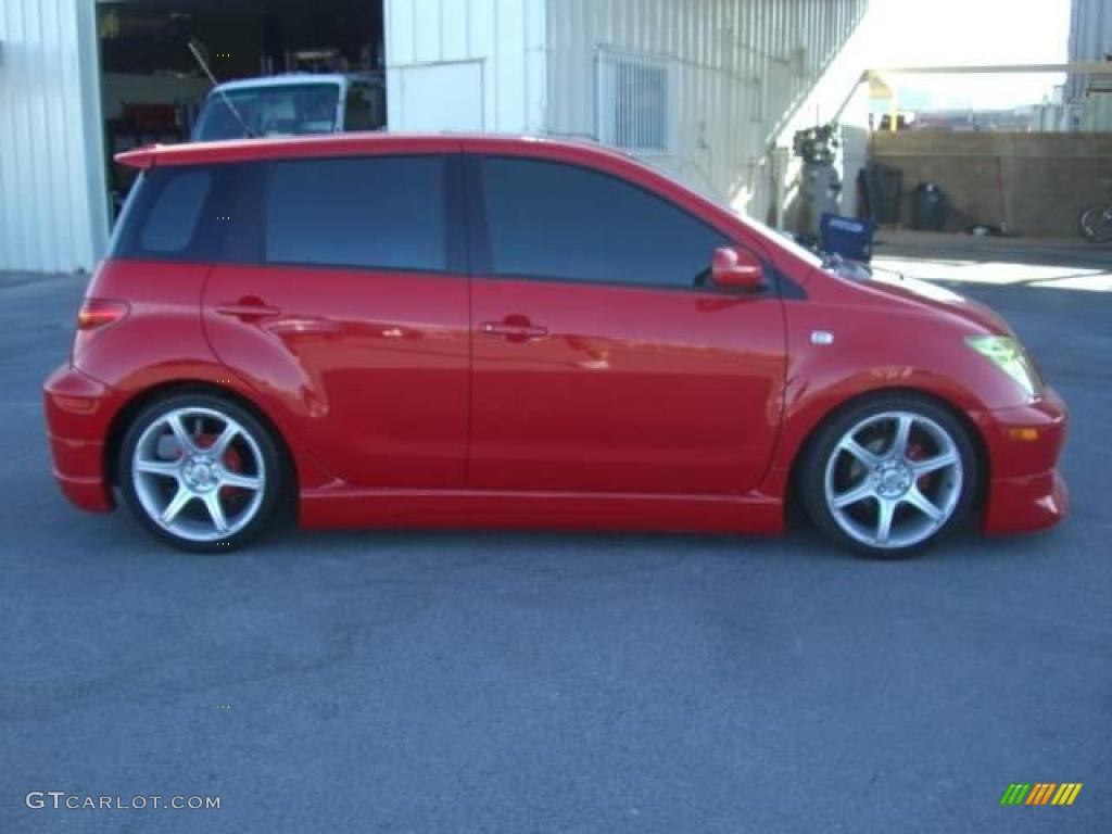 2005 xA  - Absolutely Red / Dark Charcoal photo #6