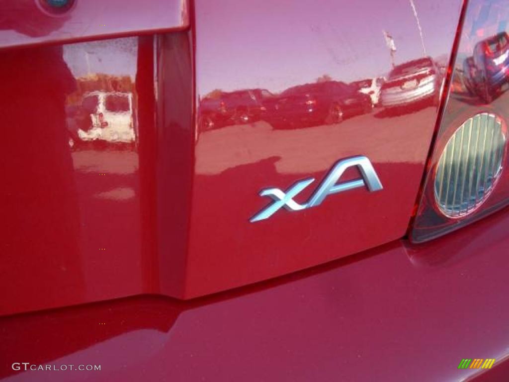 2005 xA  - Absolutely Red / Dark Charcoal photo #11