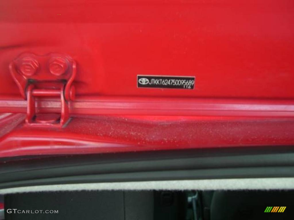 2005 xA  - Absolutely Red / Dark Charcoal photo #57