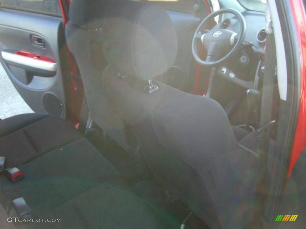 2005 xA  - Absolutely Red / Dark Charcoal photo #59