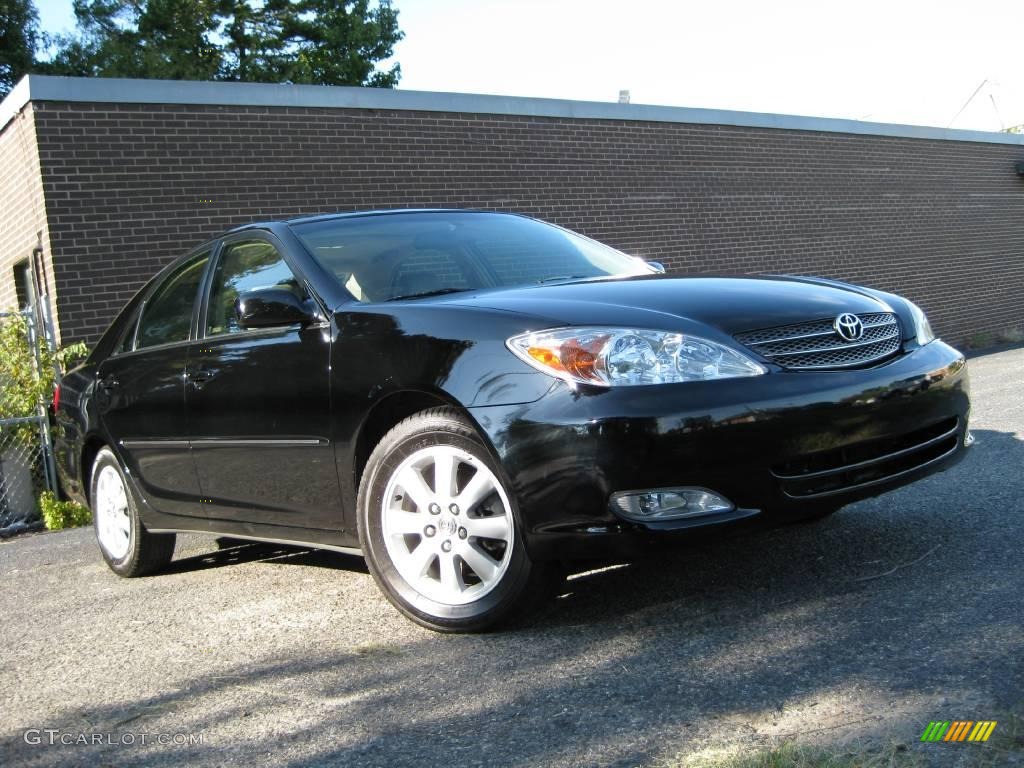 2003 Camry XLE V6 - Black / Taupe photo #2