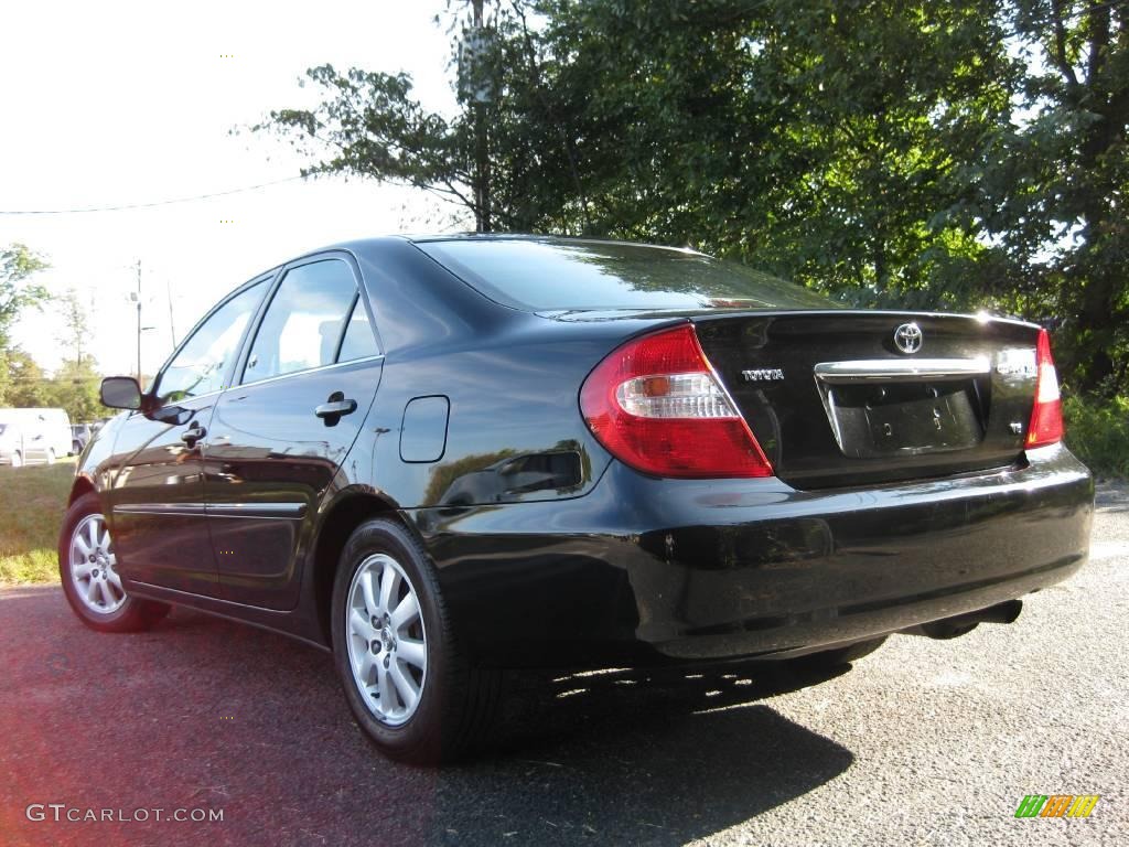 2003 Camry XLE V6 - Black / Taupe photo #6