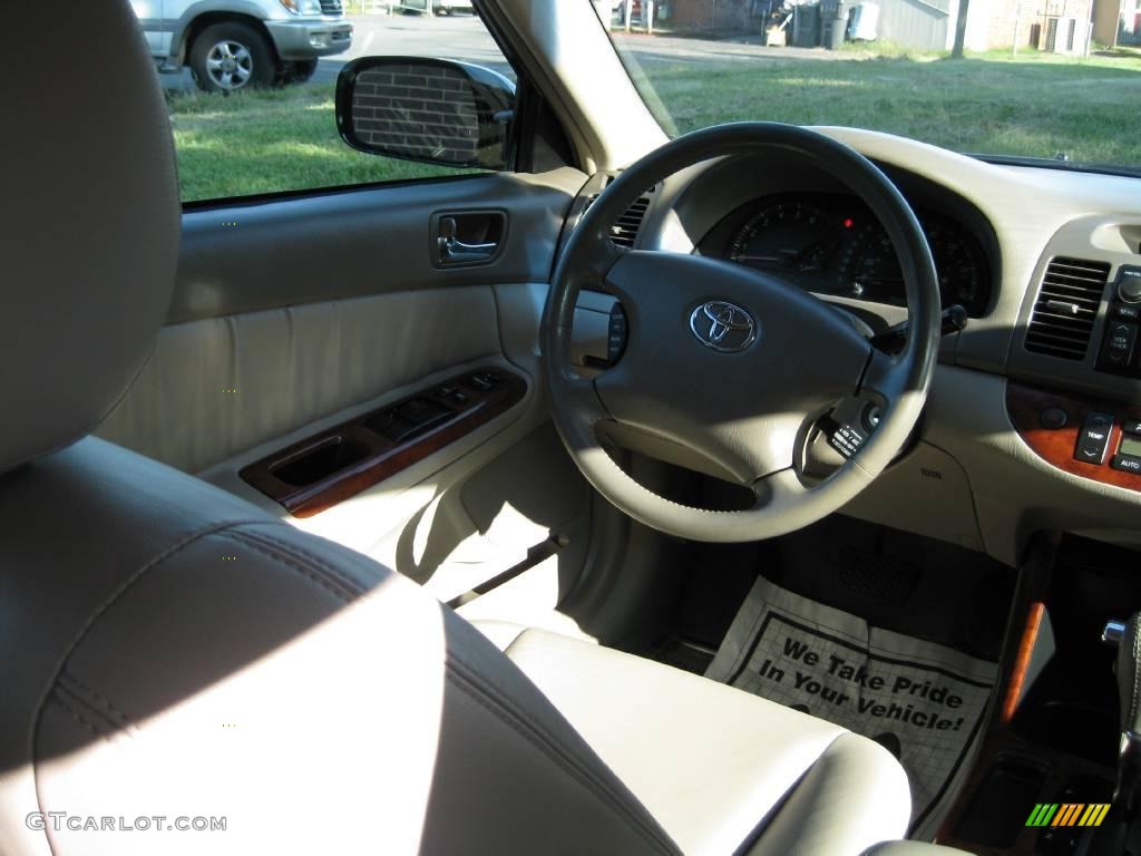 2003 Camry XLE V6 - Black / Taupe photo #10
