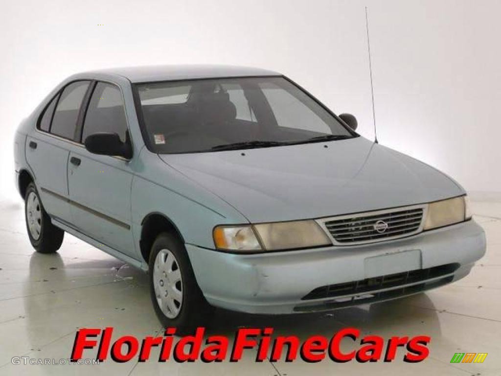 Silver Mint Metallic Nissan Sentra