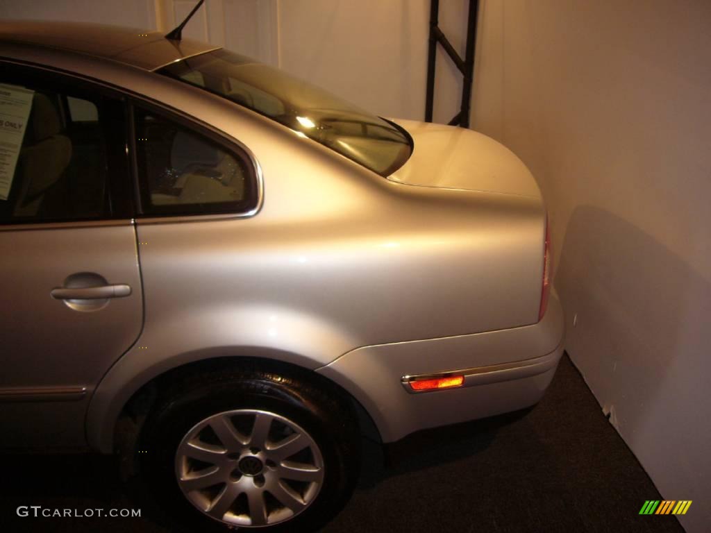 2003 Passat GLS Sedan - Reflex Silver Metallic / Grey photo #7