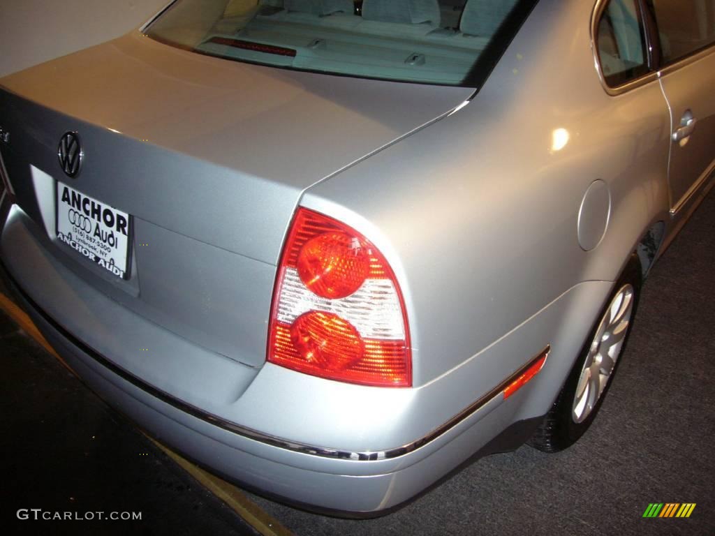 2003 Passat GLS Sedan - Reflex Silver Metallic / Grey photo #10
