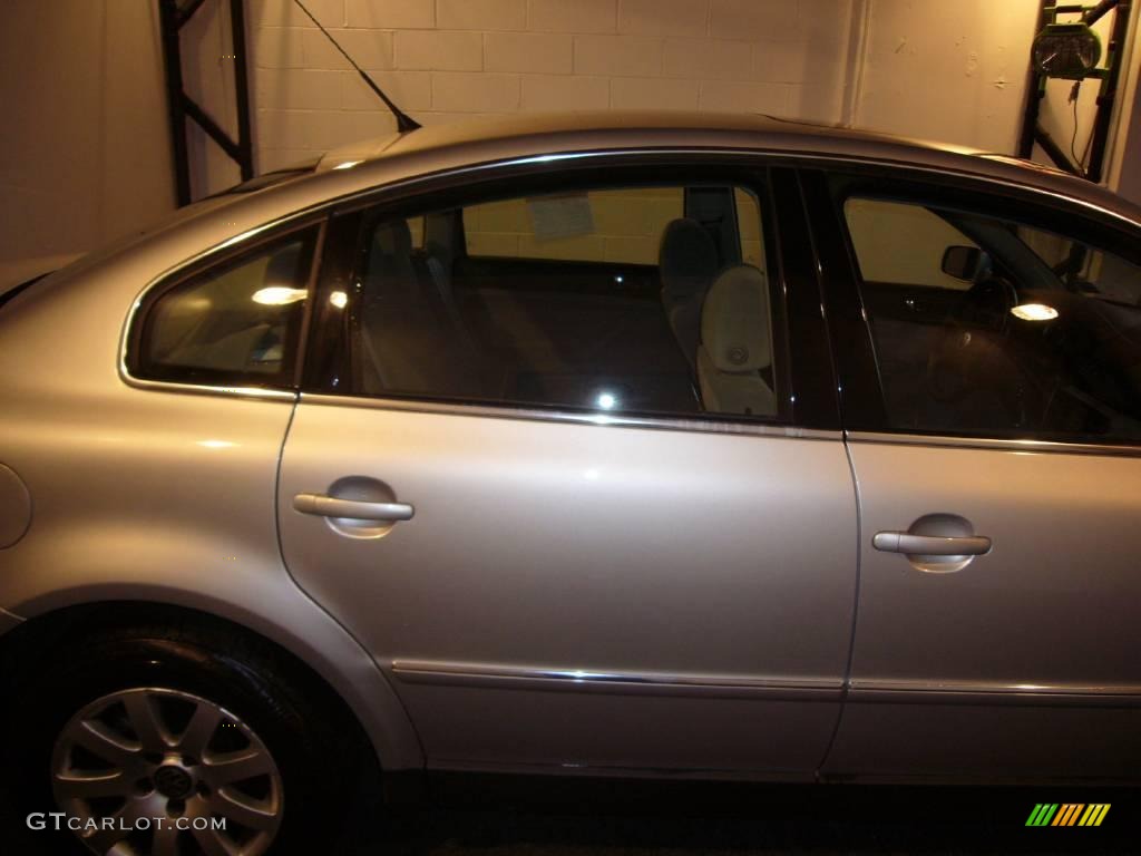 2003 Passat GLS Sedan - Reflex Silver Metallic / Grey photo #12