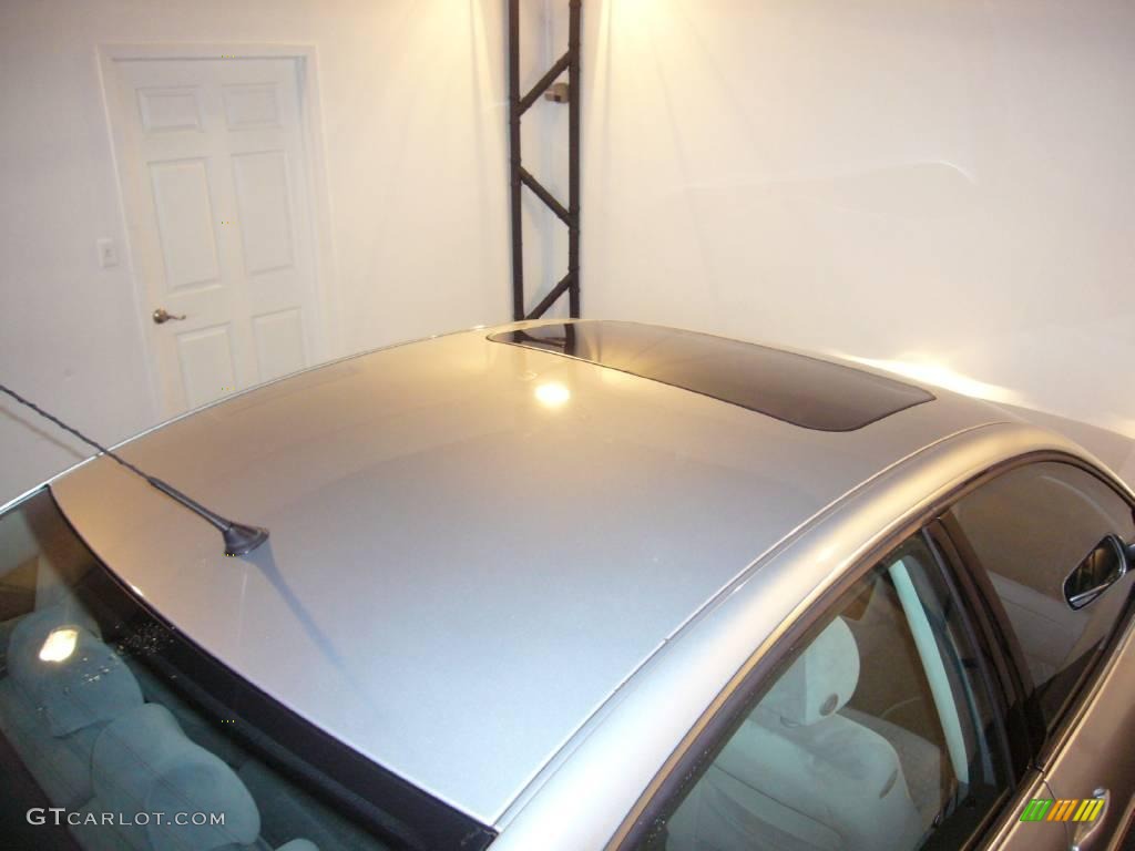 2003 Passat GLS Sedan - Reflex Silver Metallic / Grey photo #20