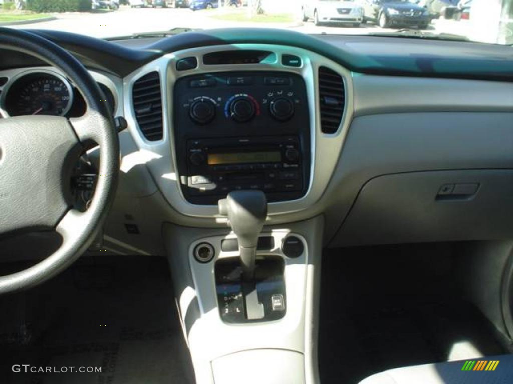 2004 Highlander V6 - Super White / Ash photo #7