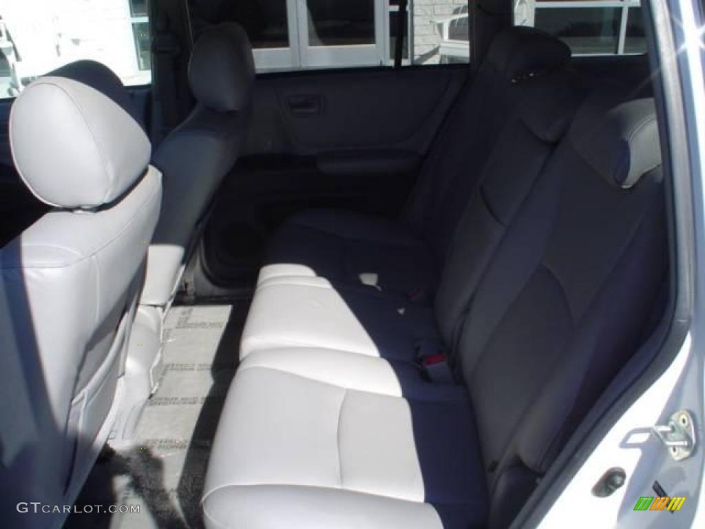 2004 Highlander V6 - Super White / Ash photo #8